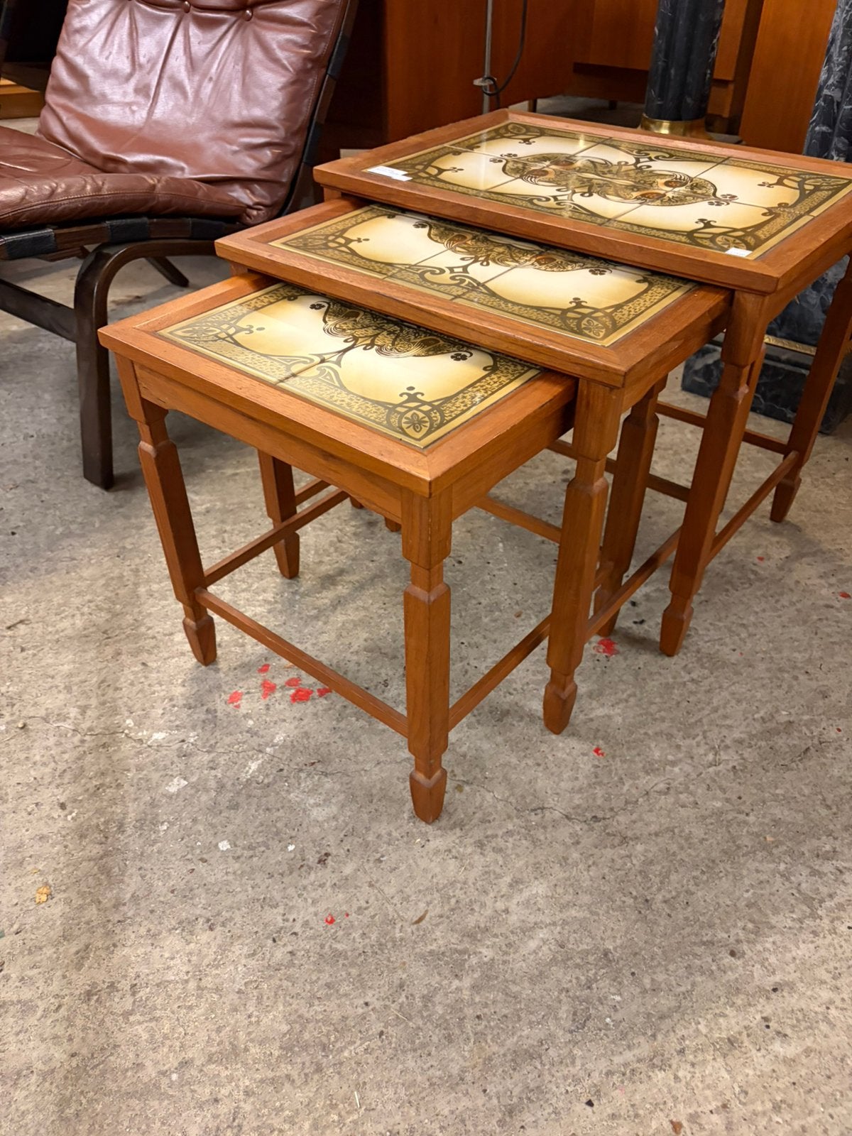 Deens design vintage nesstafels met tegels jaren 60, Ophalen