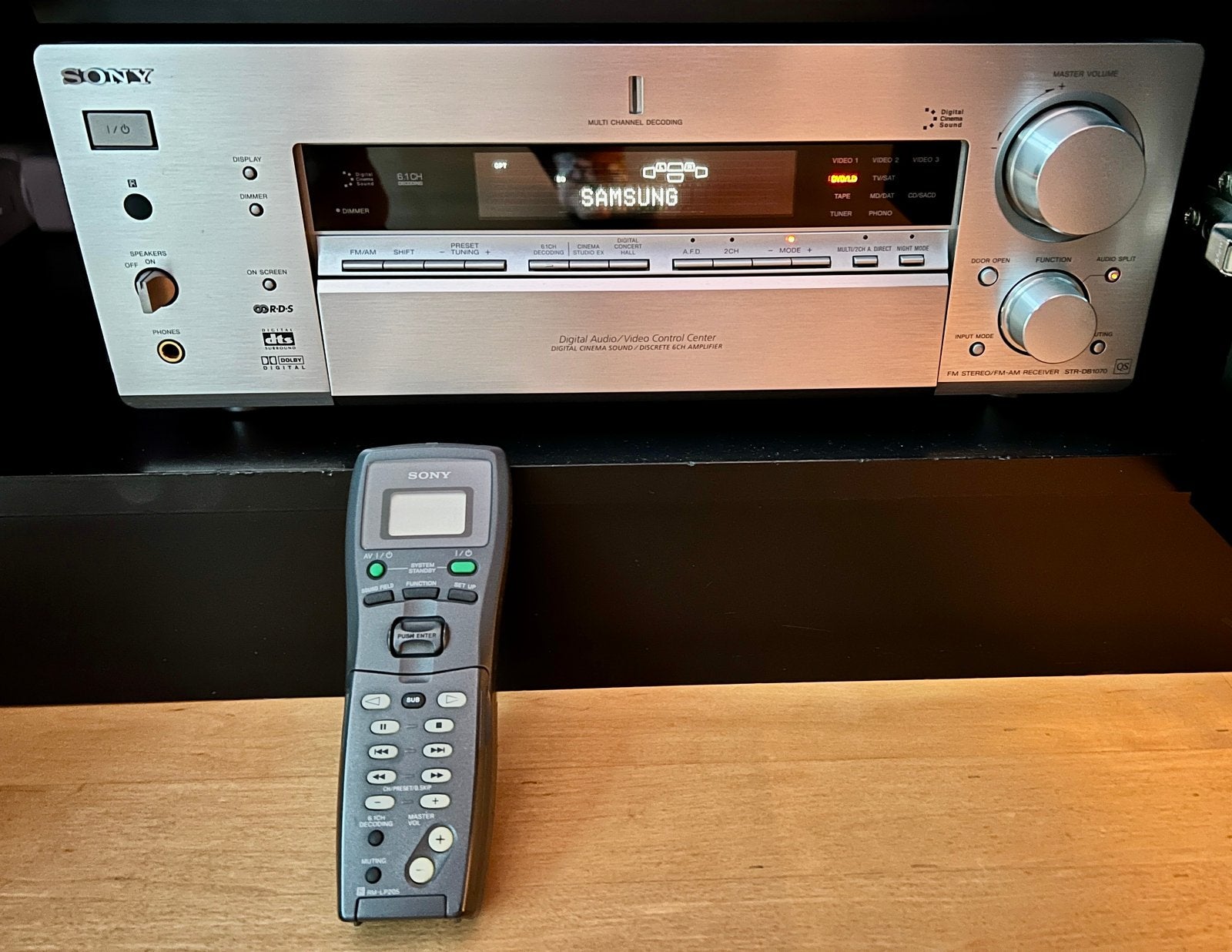 Sony STR DB-1070 QS Dolby Surround Reciever Versterker, Ophalen of Verzenden, Zo goed als nieuw, 60 tot 120 watt, Sony