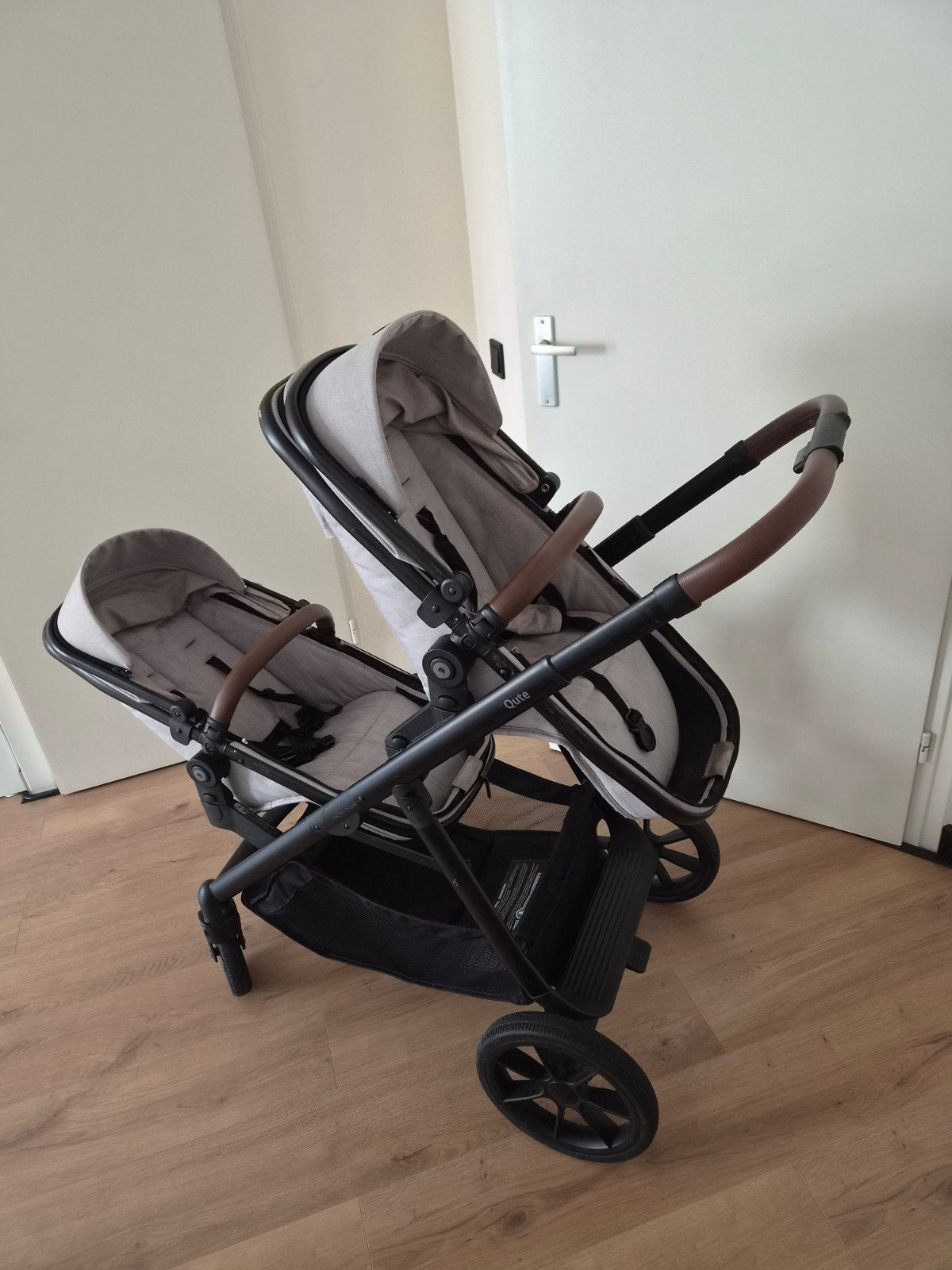 Qute q twin duo wagen kleur jeans clay, Kinderen en Baby's, Buggy's, Ophalen