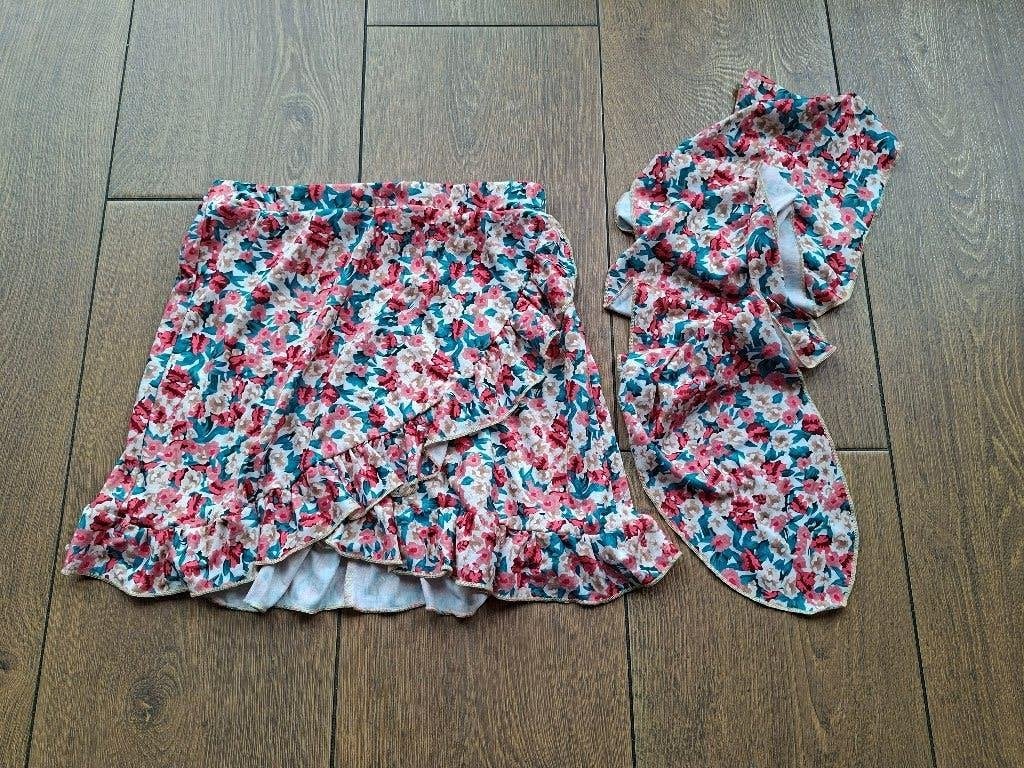 rok en bijpassende sjaal. Maat M. ,Elastische taille 70 cm, Maat 38/40 (M), Meerkleurig, Ophalen of Verzenden, Zo goed als nieuw