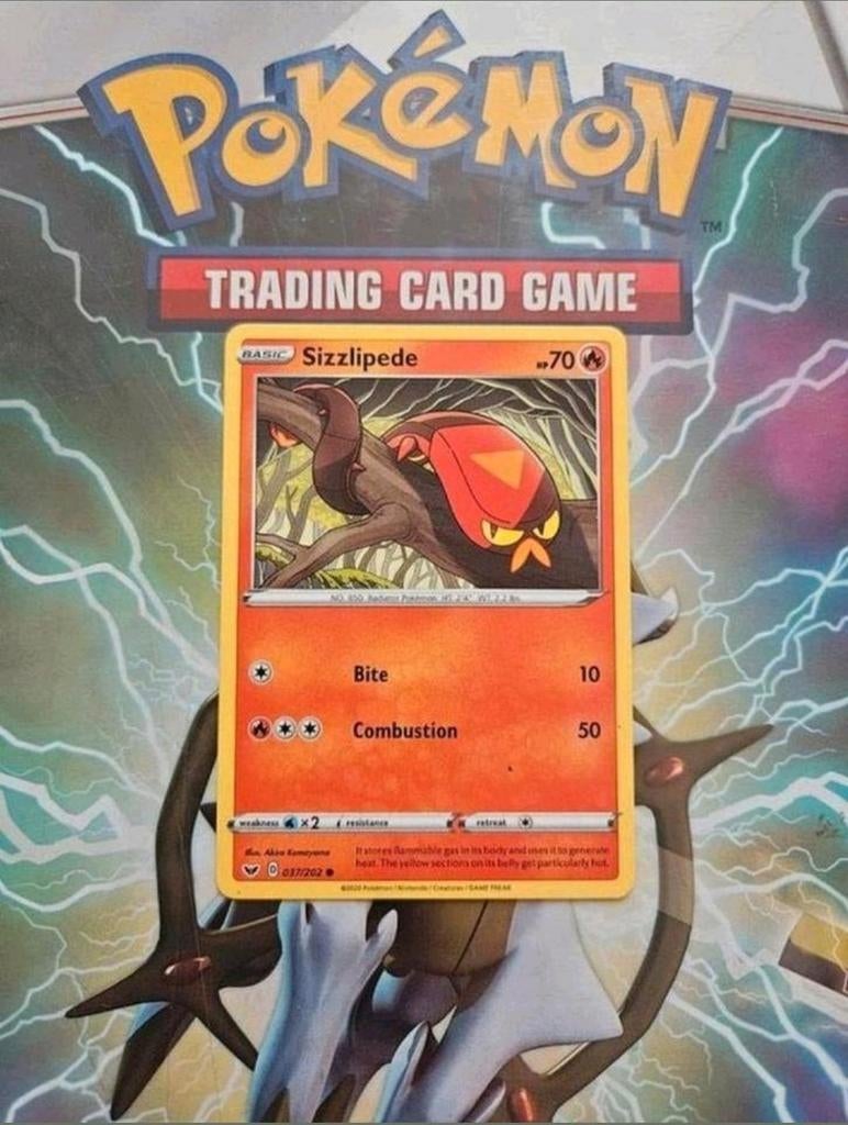 Sizzlipede 037/202 Sword&Shield base set pokemon kaart nm, Ophalen of Verzenden, Zo goed als nieuw, Losse kaart