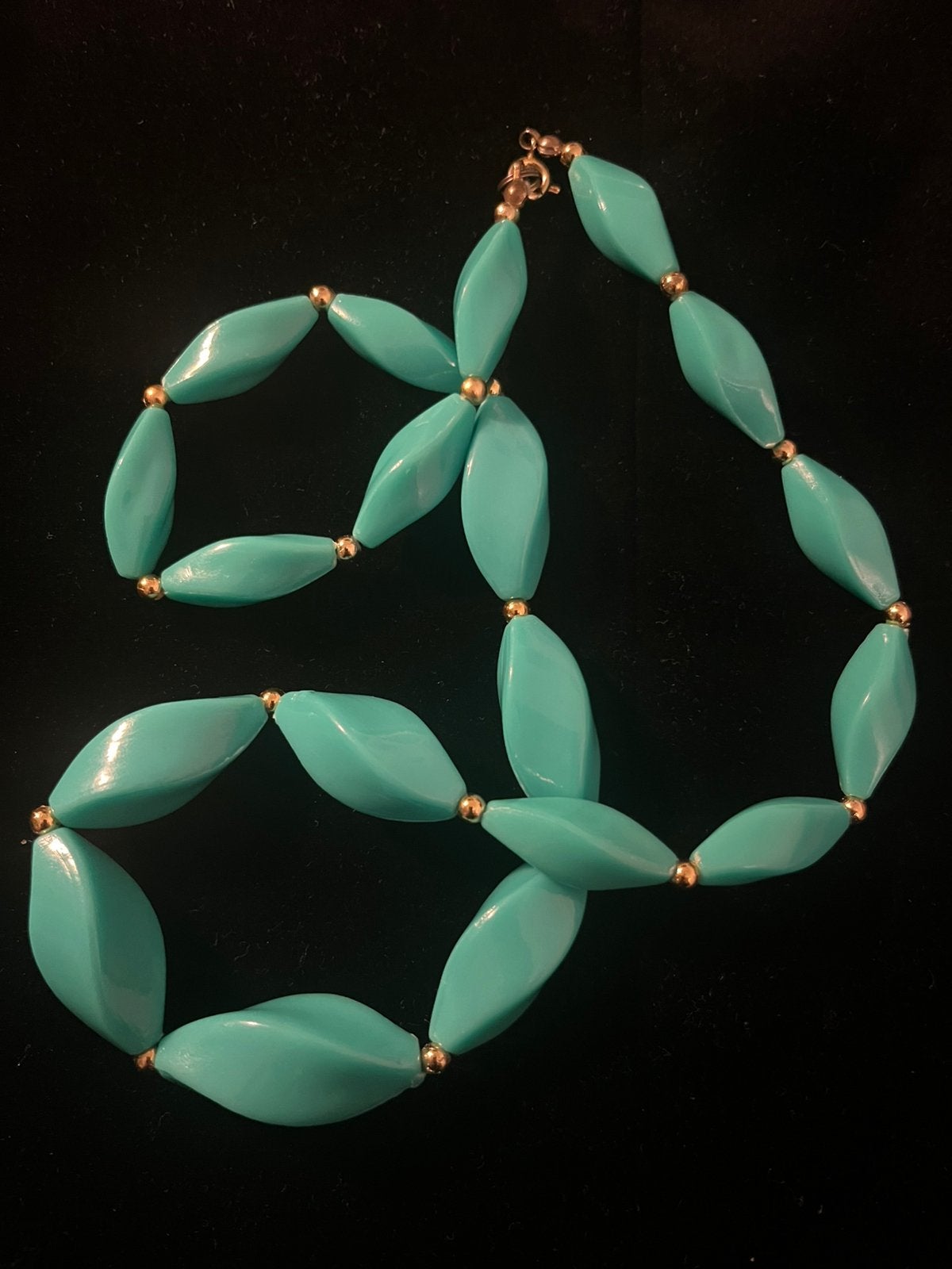 Mooie vintage turquoise ketting jaren 60, Ophalen of Verzenden, Gebruikt, Overige materialen