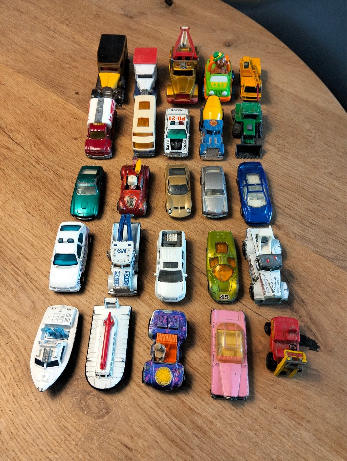 Partij Matchbox model autootjes, 25 stuks, Ophalen