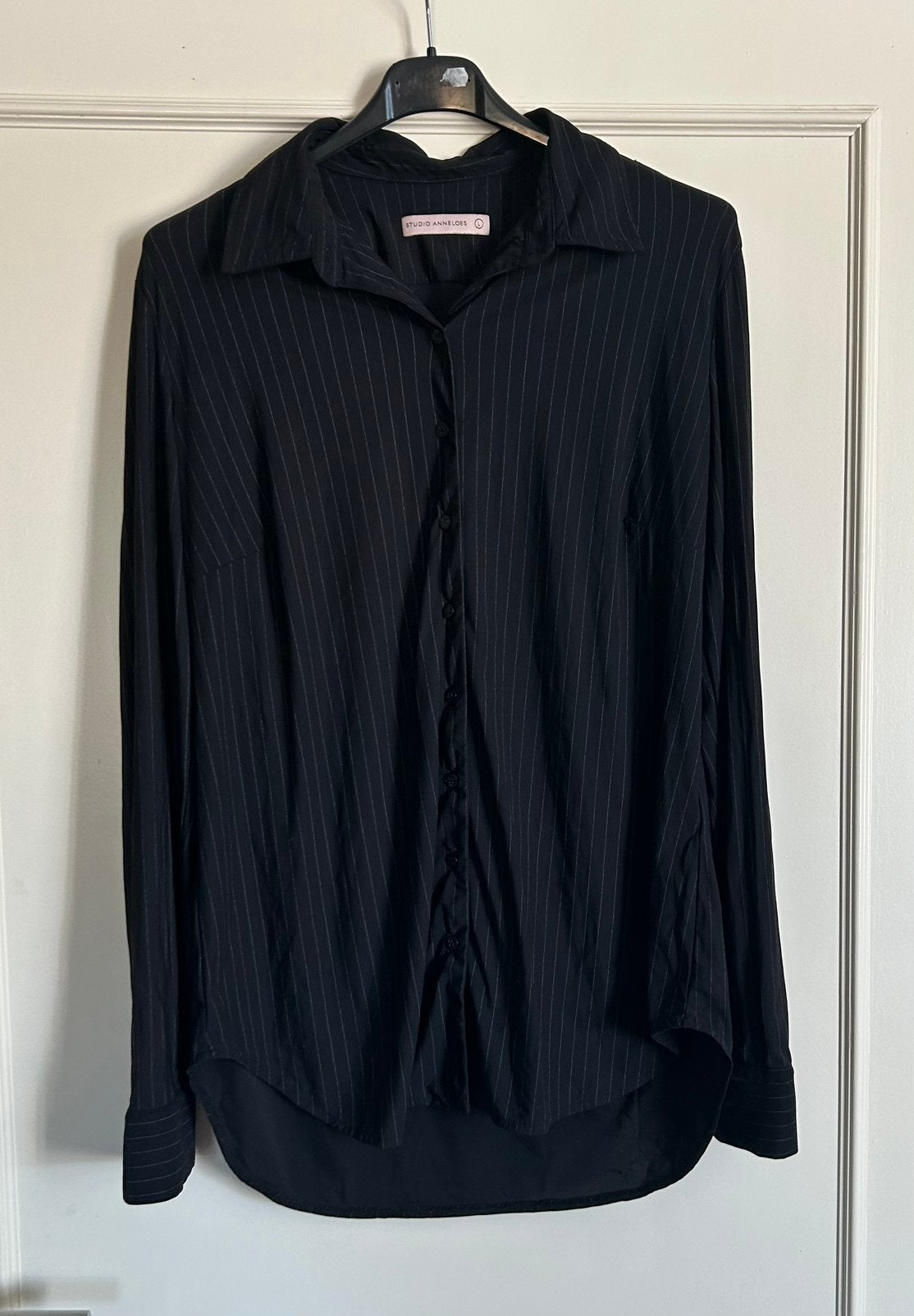 Zwarte Pinstripe Studio Anneloes Poppy blouse in maat L, Verzenden, Nieuw, Maat 42/44 (L), Zwart