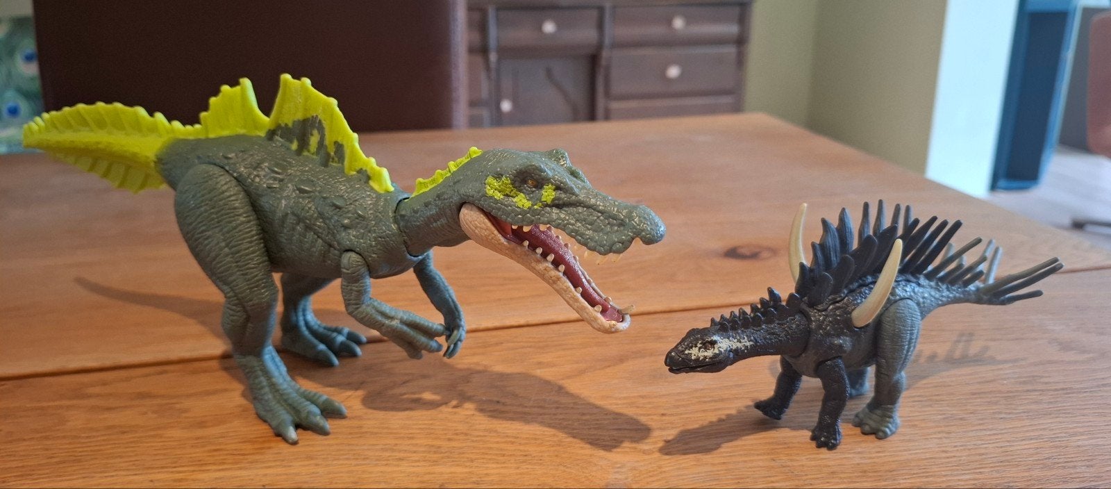 Dino jurassic World dinos 2 stuks voor 5 euro, Ophalen of Verzenden