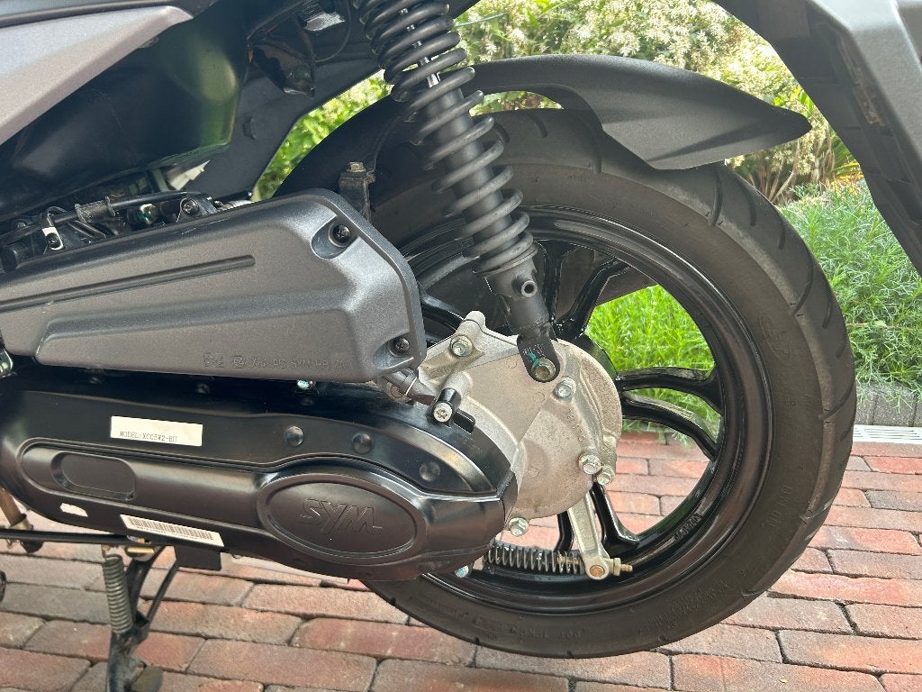 Foto 8 van Sym jet 14 - 50cc geel kenteken 45 km/h