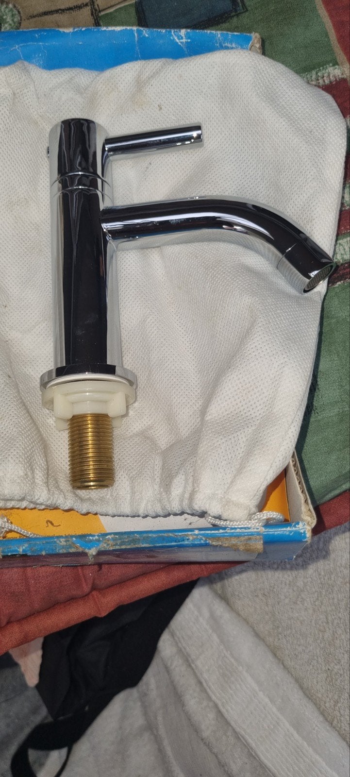Nieuwe chromen kraan voor badkamer of toilet, Ophalen, Nieuw, Chroom, Kraan