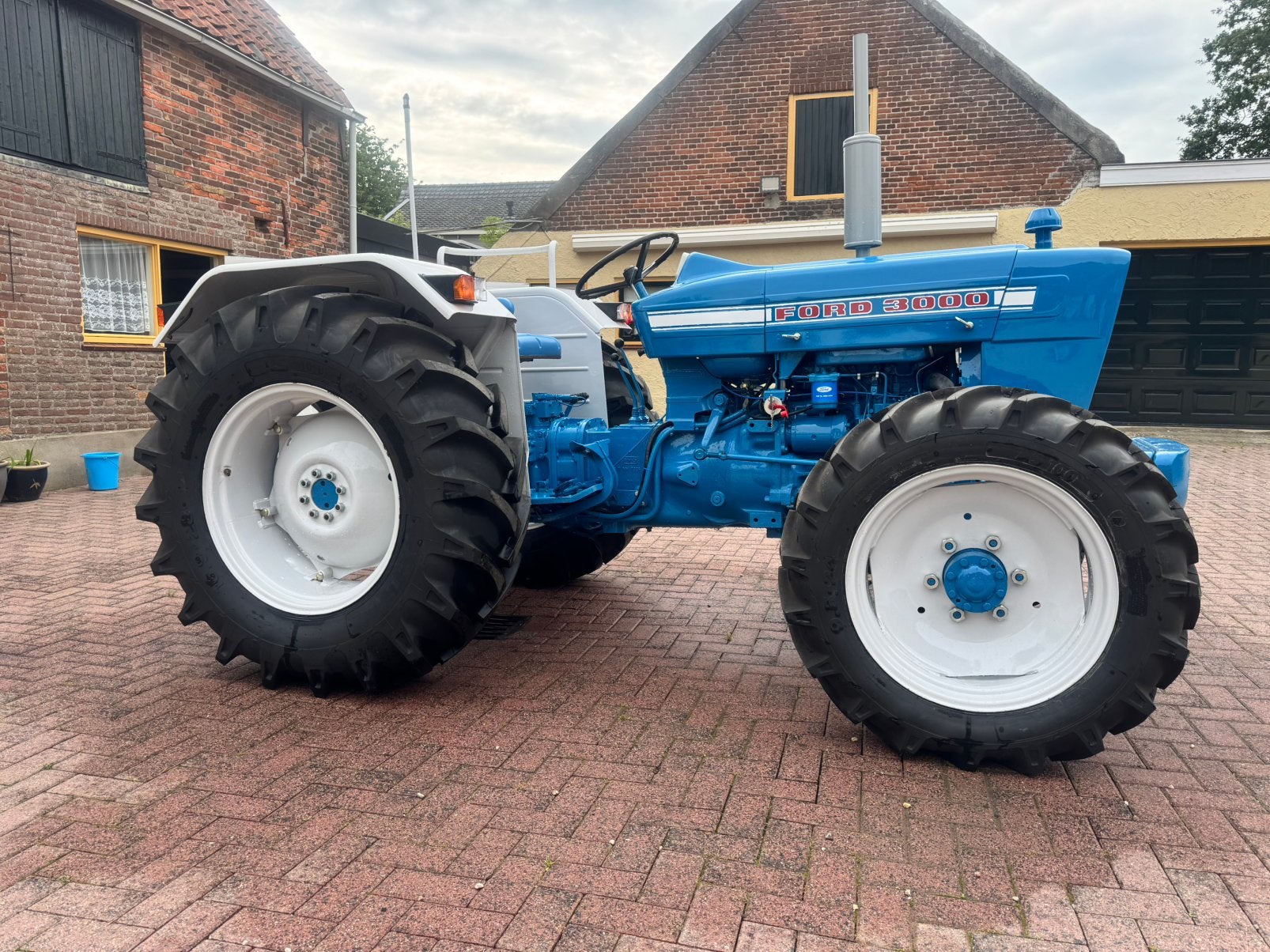 Te koop Ford 3000 4 wheel drive. Nieuwstaat!!, Ophalen, Tot 2500, Oldtimer, Ford
