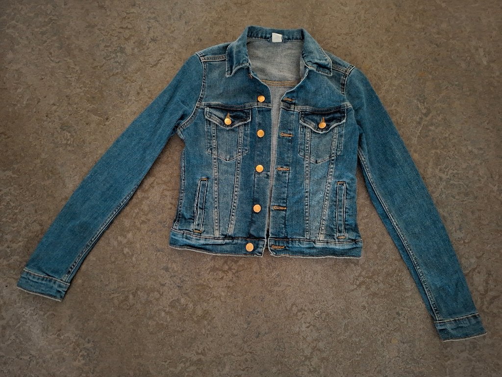 H&M spijkerjasje S ZGAN ( S valt ook als 176), Kinderen en Baby's, Kinderkleding | Maat 176, Meisje, H&M, Ophalen of Verzenden