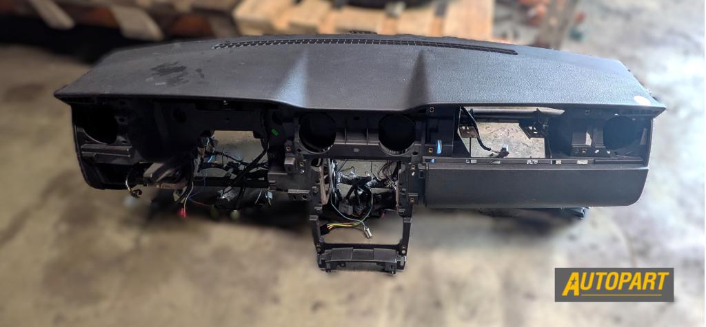 Ford Mustang dashboard panel 2005-2009, Auto-onderdelen, Gebruikt, Ford motor company, Ford USA, P.O. Box 6248, Dearborn, MI 48126