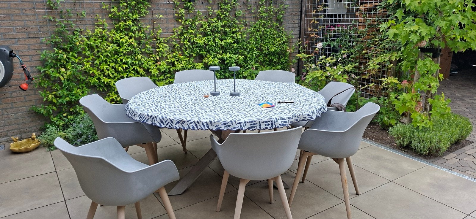 8 tuintafelstoelen, 3 jaar oud, Ophalen, Gebruikt, Metaal