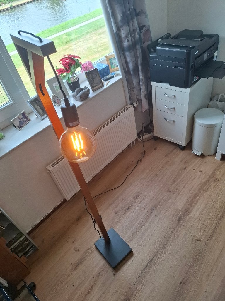 staande lamp, 100 tot 150 cm, Zo goed als nieuw, Modern, Hout