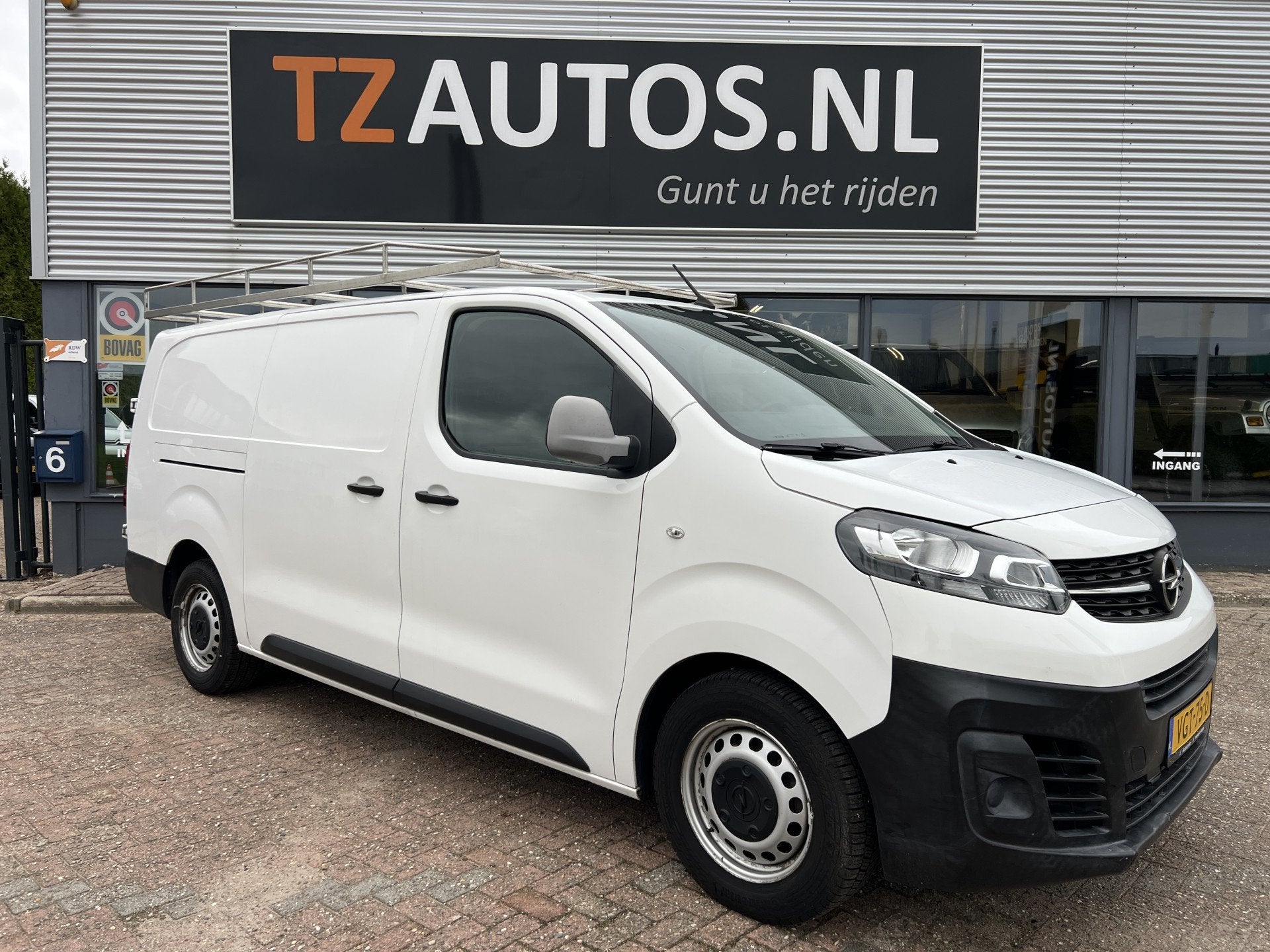 Opel Vivaro 2.0 CDTI L3H1 Imperiaal/ inbouwkast (bj 2020), Gebruikt, 4 cilinders, Origineel Nederlands, Bedrijf