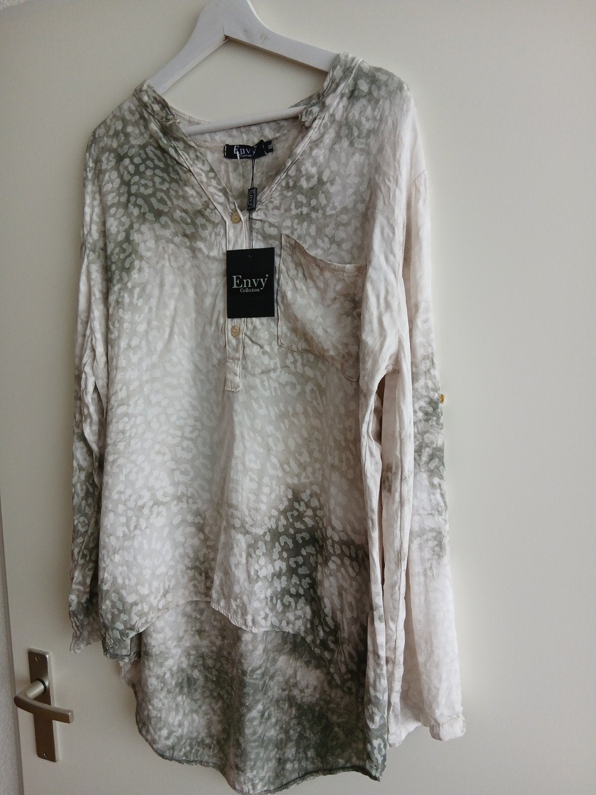 Stijlvolle nieuwe blouse mét kaartje van ENVY. Maat XL., Kleding | Dames, Blouses en Tunieken, Verzenden, Wit, Maat 46/48 (XL) of groter
