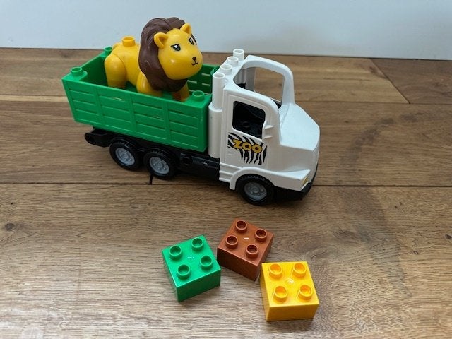 duplo dierentuintruck 2 poppetjes, Kinderen en Baby's, Speelgoed | Duplo en Lego, Ophalen of Verzenden, Zo goed als nieuw, Duplo