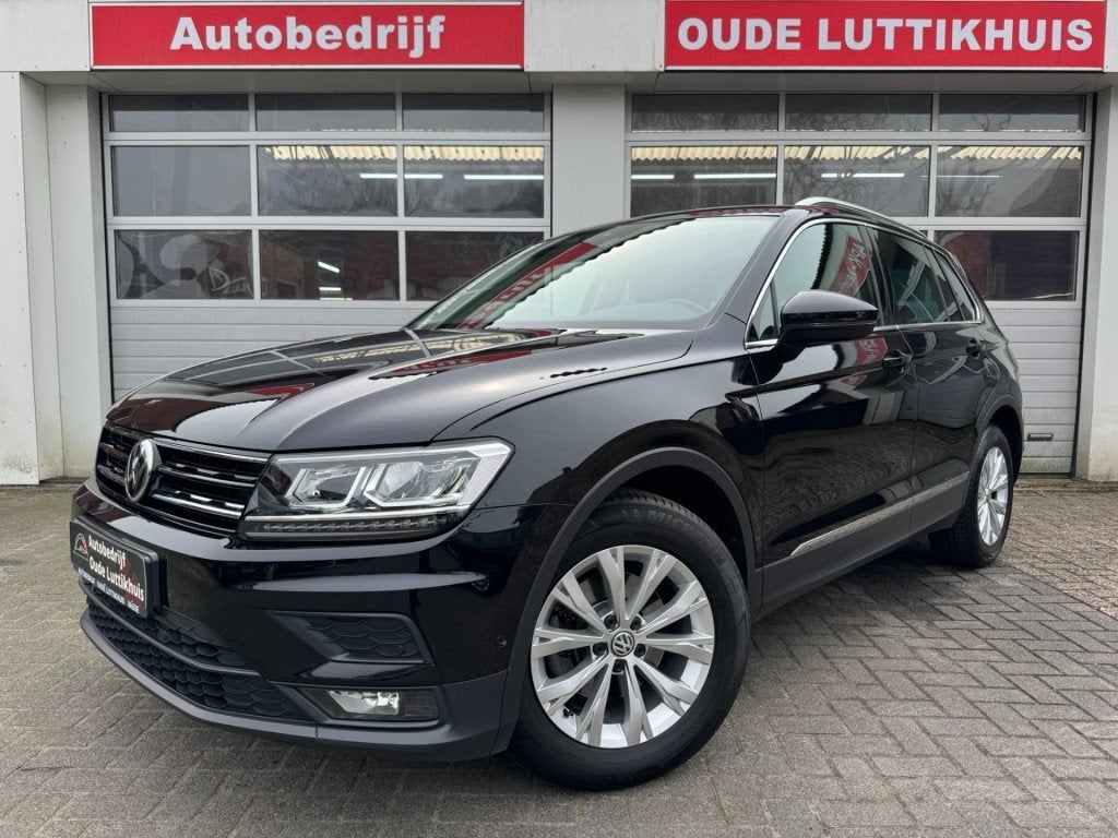 Volkswagen TIGUAN 1.4TSI 150PK DSG Highline Full-Led ACC Cam, Automaat, Huisgarantie, 4 cilinders, Zwart