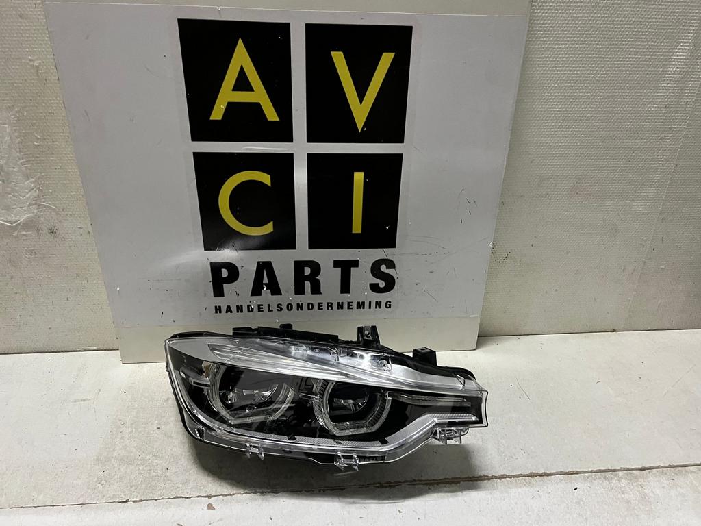Koplamp BMW 3 Serie F30 F31 LCI Adaptive LED Rechts 7214802, Gebruikt, -, -, Ophalen of Verzenden