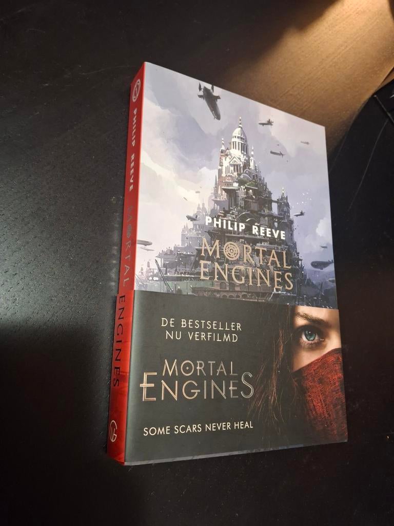 Mortal Engines - Philip Reeve (Verfilmd), Boeken, Ophalen of Verzenden, Zo goed als nieuw, Philip Reeve, Europa overig