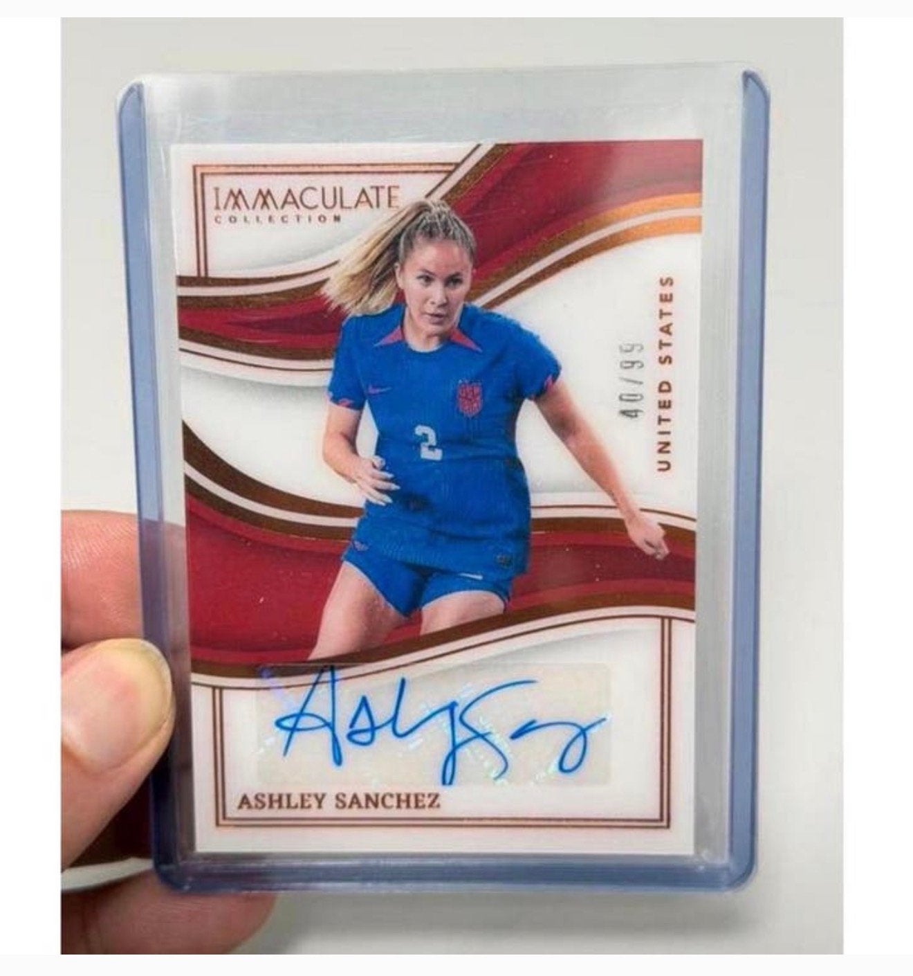 2023-24 ASHLEY SANCHEZ /99 PANINI IMMACULATE + Handtekening, Verzamelen, Nieuw, Ophalen of Verzenden, Foto of Kaart, H
