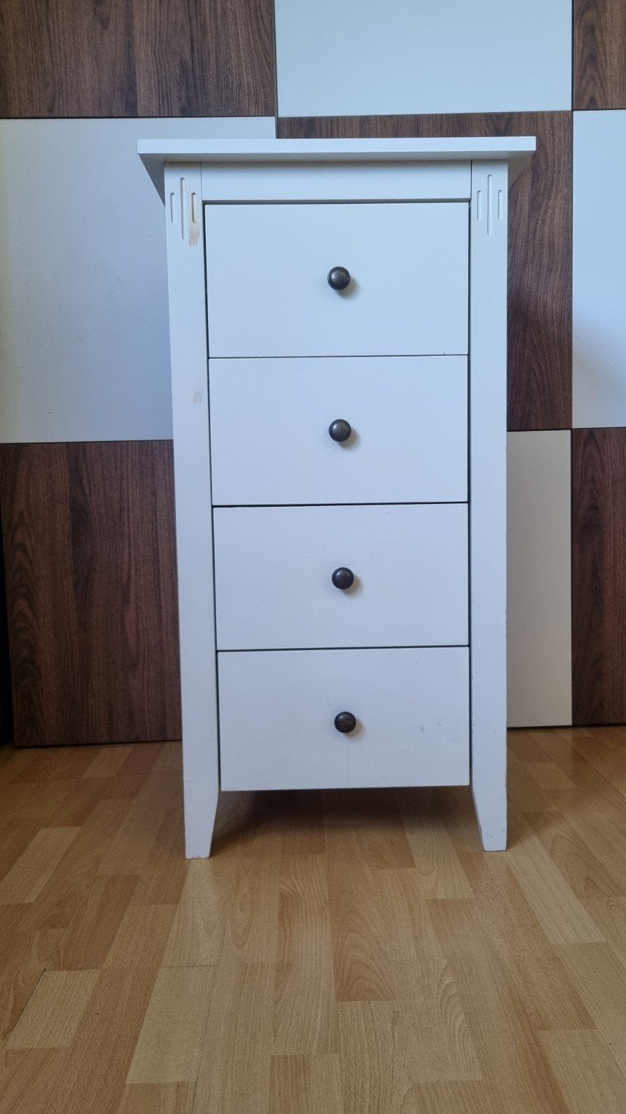 Witte houten ladekast met 4 laden, Ophalen, 100 tot 150 cm, 50 tot 100 cm, Zo goed als nieuw