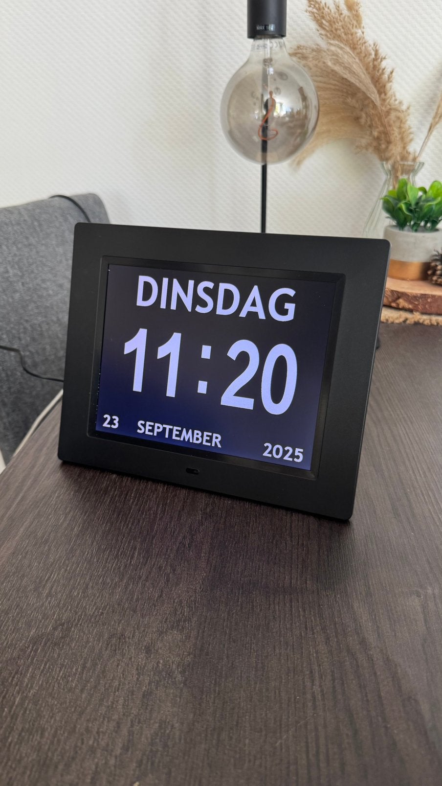 Nieuwe dementieklok met medicatie alarm, Nieuw, Ophalen of Verzenden, Tafelklok, Digitaal