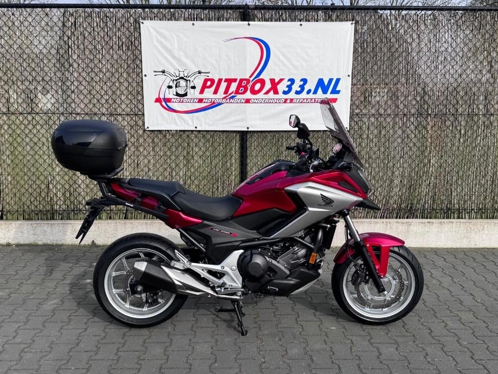 Prachtige Honda NC 750 X DCT nw banden, ket/tandwiel beurt, Motoren, 750 cc, 2 cilinders, Bedrijf, Meer dan 35 kW