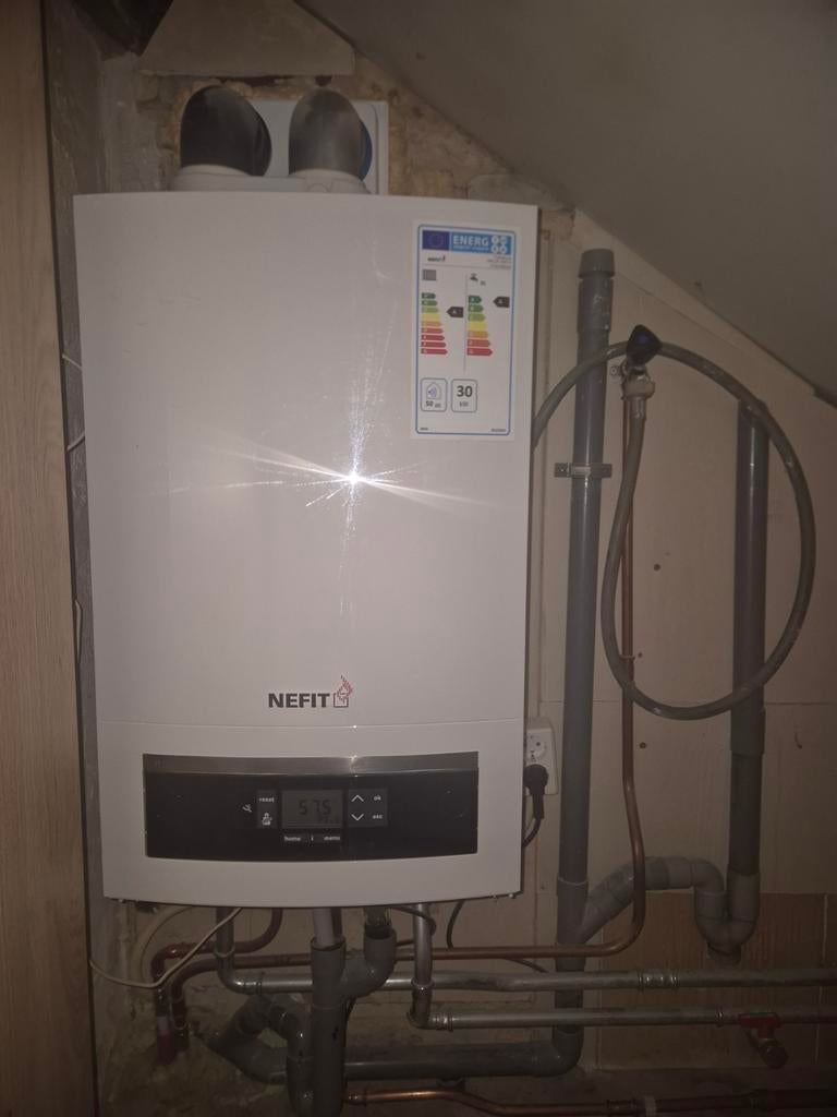 Nefit Trendline HRC30 - CW5, inclusief Nefit thermostaat, Ophalen, 30 tot 80 cm, Gebruikt, Hoog rendement (Hr)