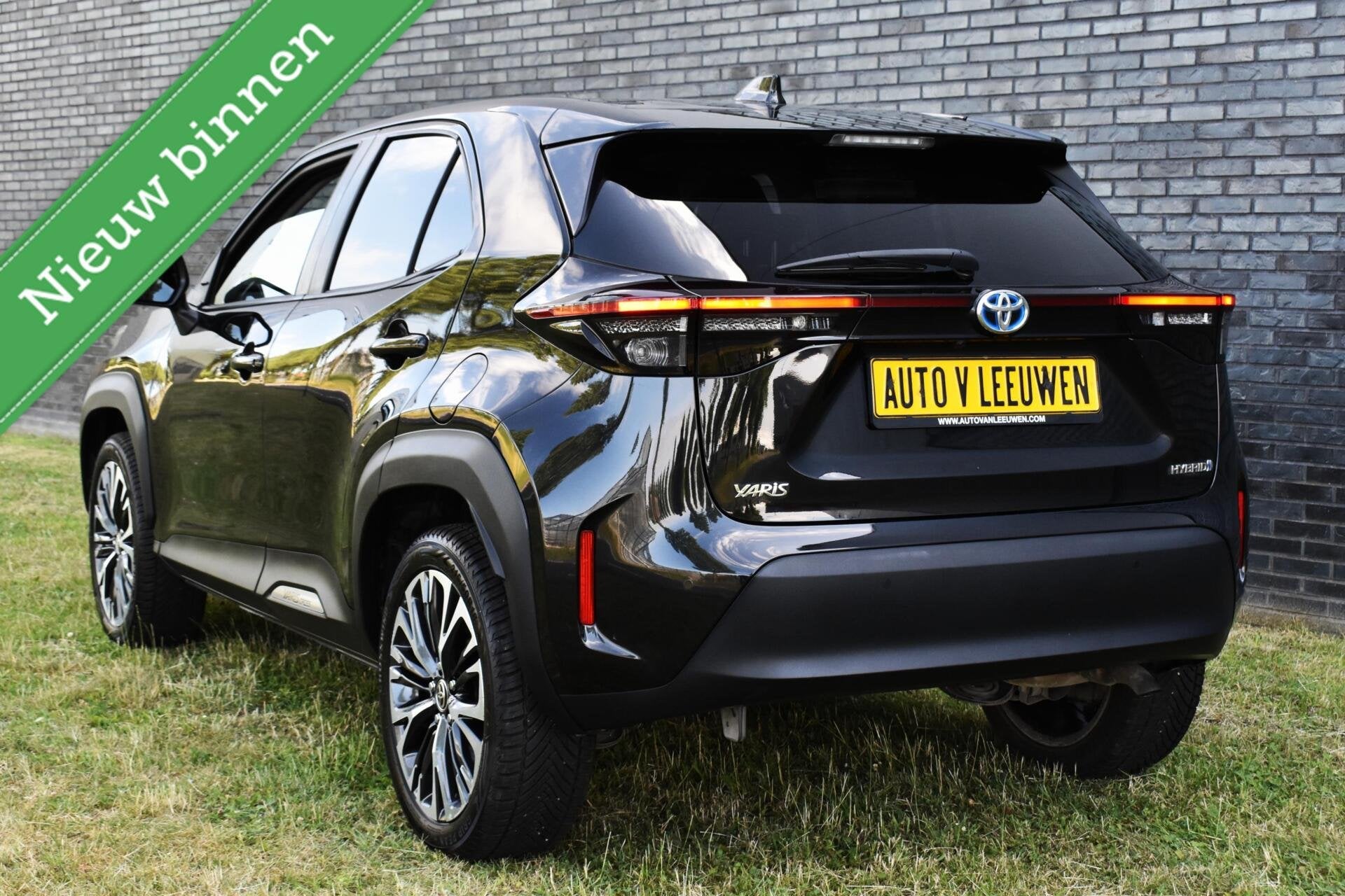 Toyota Yaris Cross 1.5 Hybrid Lounge PANORAMA/MATRIX/CAMERA/, Auto's, Gebruikt, Met garantie (alle), 116 pk, Zwart