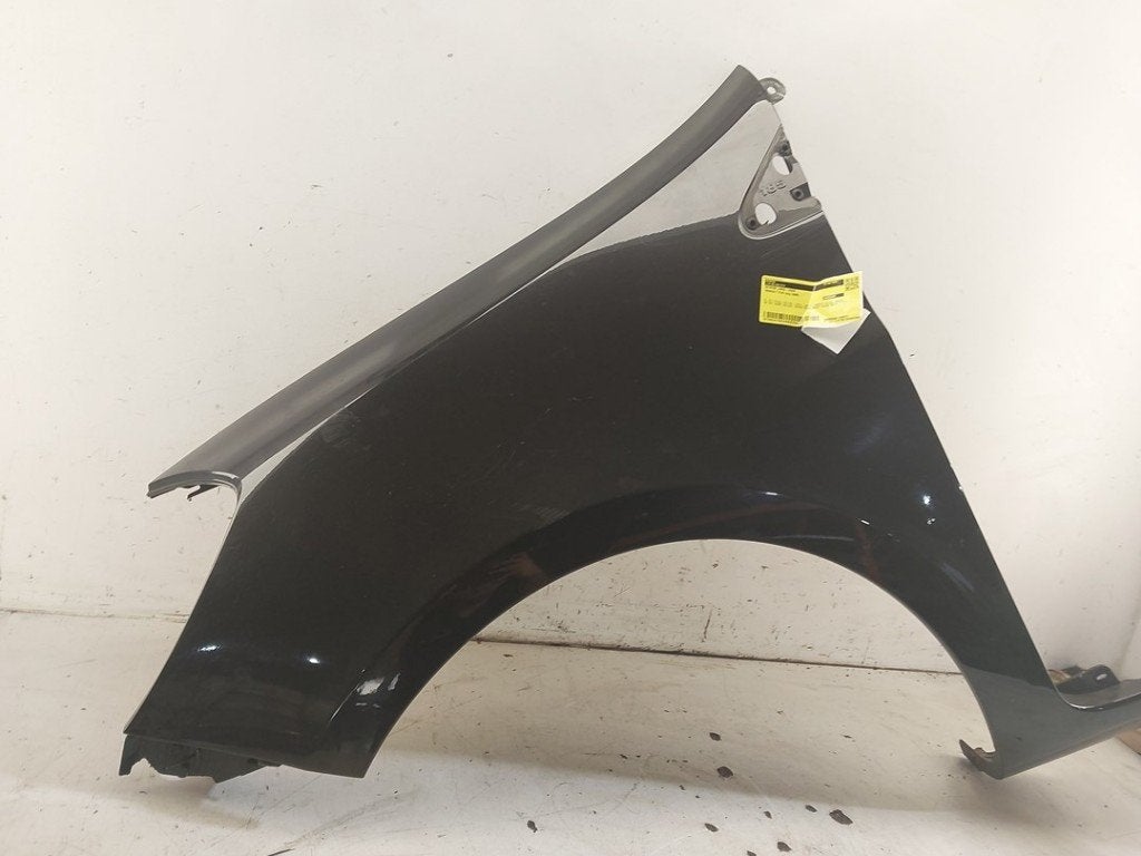 Spatbord Links Voor Renault Clio III (BR/CR) 2008 631014270R, Gebruikt, Renault Deutschland AG, Dialog.deutschland@renault.de
