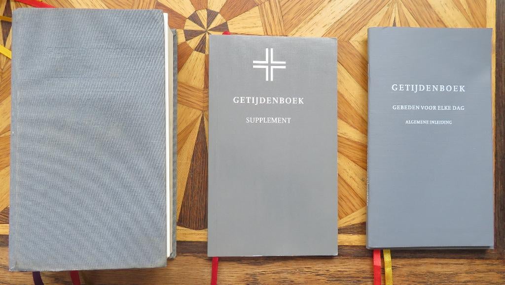 Getijdenboeken Lectionarium + aanvullingen - 21 delen, Ophalen of Verzenden, Gelezen