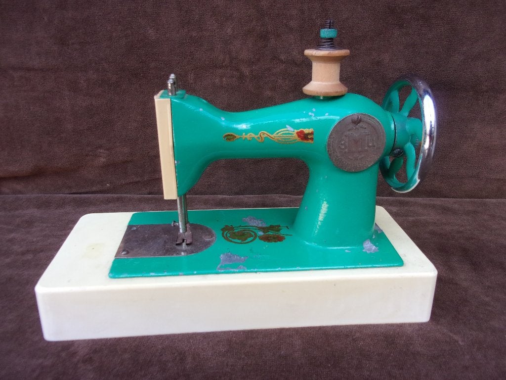 KINDER NAAIMACHINE  (ZIE OMSCHRIJVING), Ophalen of Verzenden