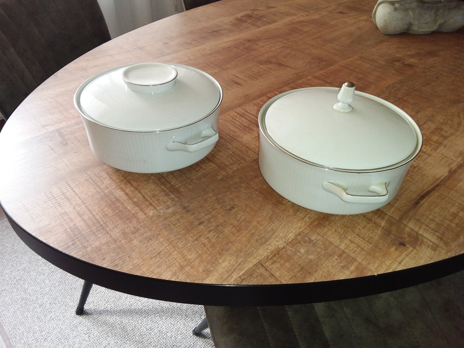 Set van 2 crèmekleurige pannen met deksel, Overige materialen, Gebruikt, Ophalen of Verzenden, Kookpan
