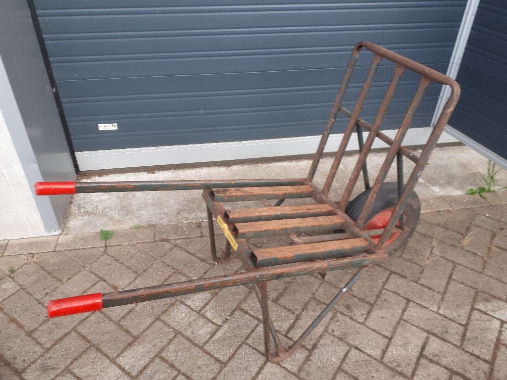 Steenkruiwagen, eenmaal gebruikt, luchtband, Tuin en Terras, Kruiwagens, Handmatig, Ophalen, Overige merken, Gebruikt