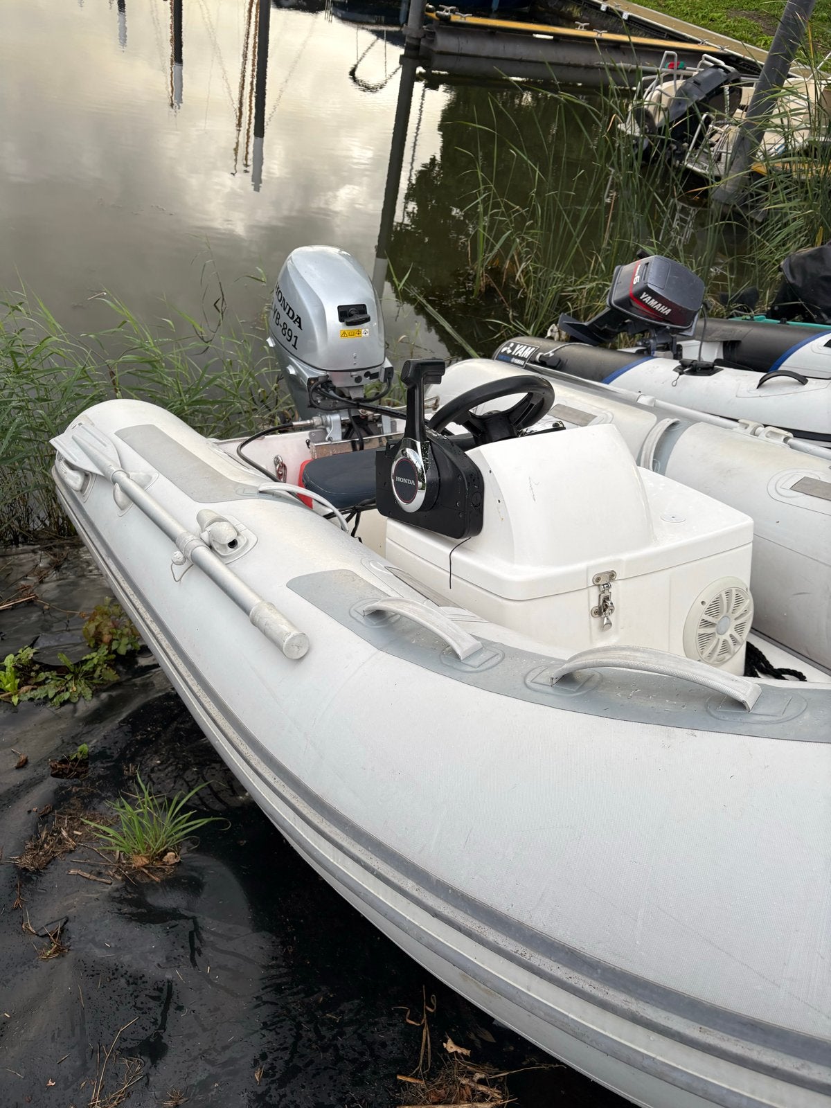 Foto 4 van Zodiac cadet 310 met stuurconsole