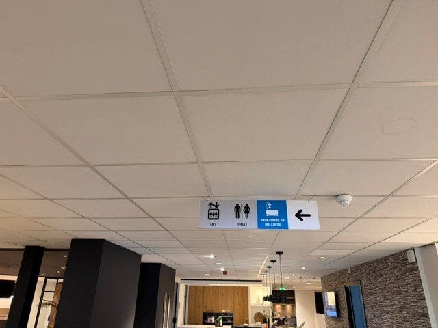 Circa 750m2 systeemplafond, Ophalen, Gebruikt