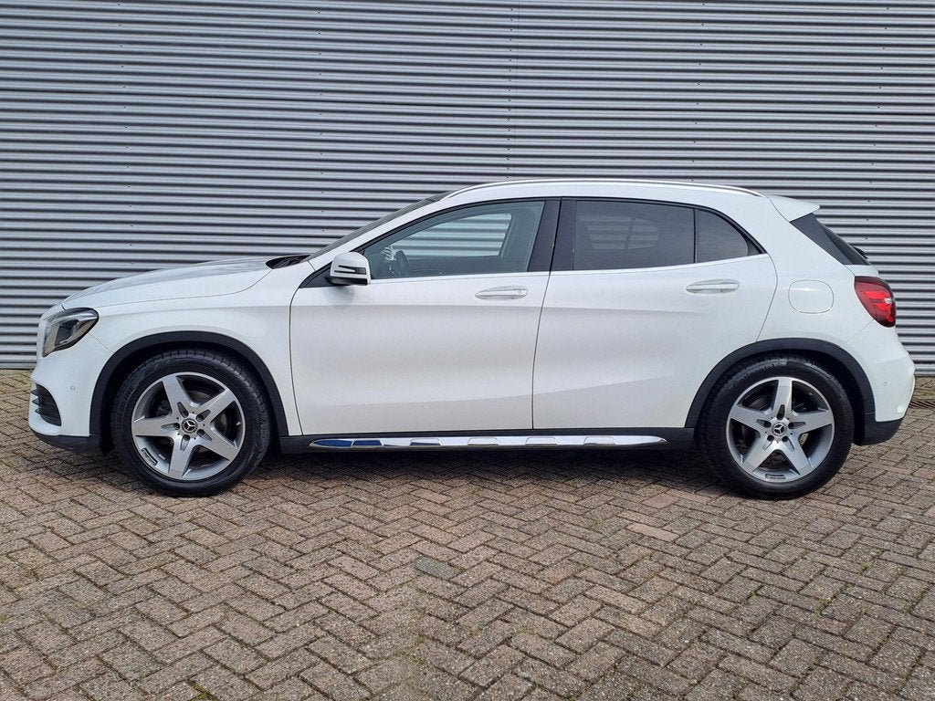 Mercedes-Benz GLA 180 Business Solution AMG AUTOMAAT | Trekh, Auto's, Mercedes-Benz, 12 maanden, Gebruikt, Euro 6, 4 cilinders