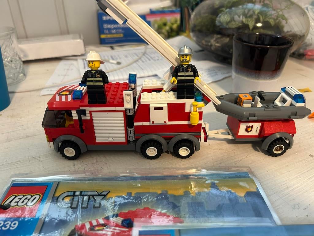 Lego brandweer wagen compleet, Kinderen en Baby's, Speelgoed | Duplo en Lego, Ophalen of Verzenden, Gebruikt