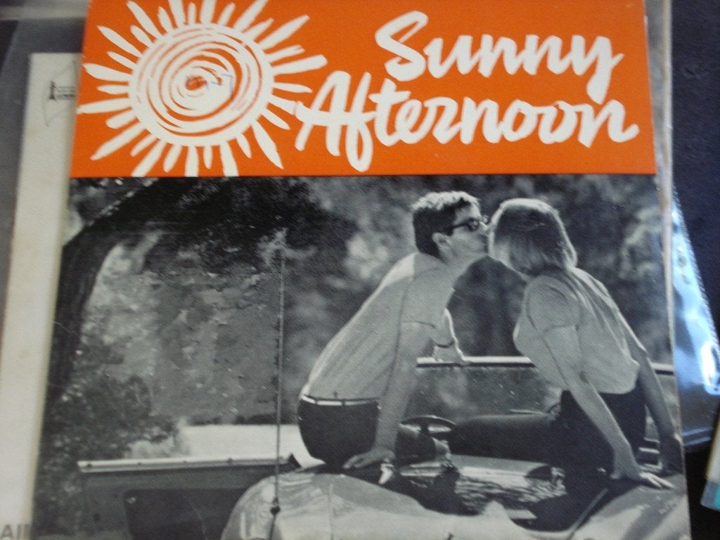 The Tramps: Sunny afternoon      EP, Inclusief binnenhoes, Ophalen of Verzenden, Zo goed als nieuw, Pop