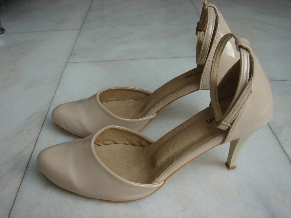 Mooie Open Schoenen Maat 39 - 6   , Overige kleuren, Ophalen of Verzenden, Schoenen met hoge hakken, Gedragen