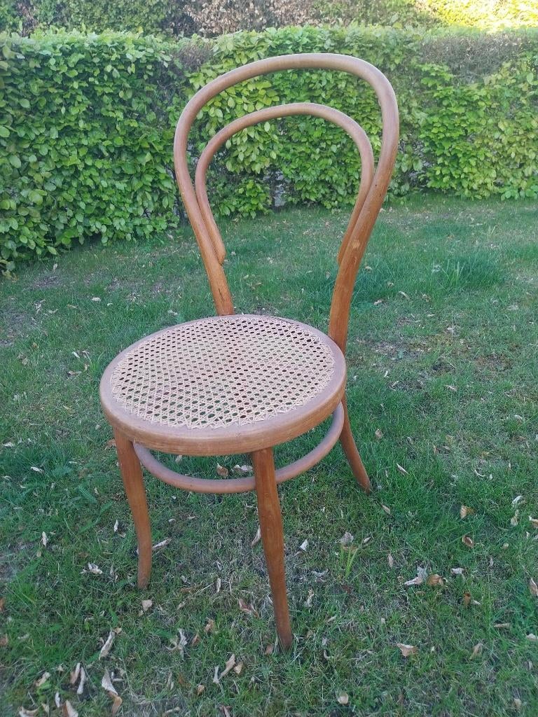 Thonet no. 14 antieke houten bistrostoel, Ophalen, Gebruikt, Hout, Eén