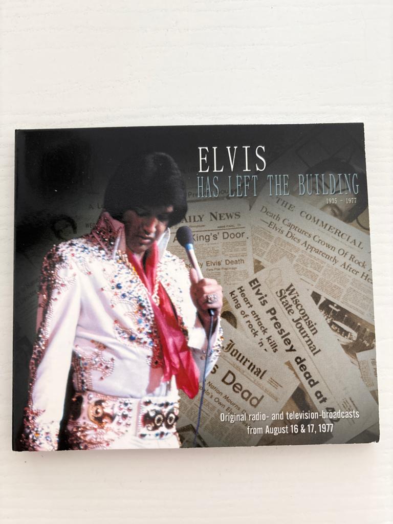 CD Elvis Has Left The Building 1935-1977, Ophalen of Verzenden, Zo goed als nieuw, Cd of Plaat