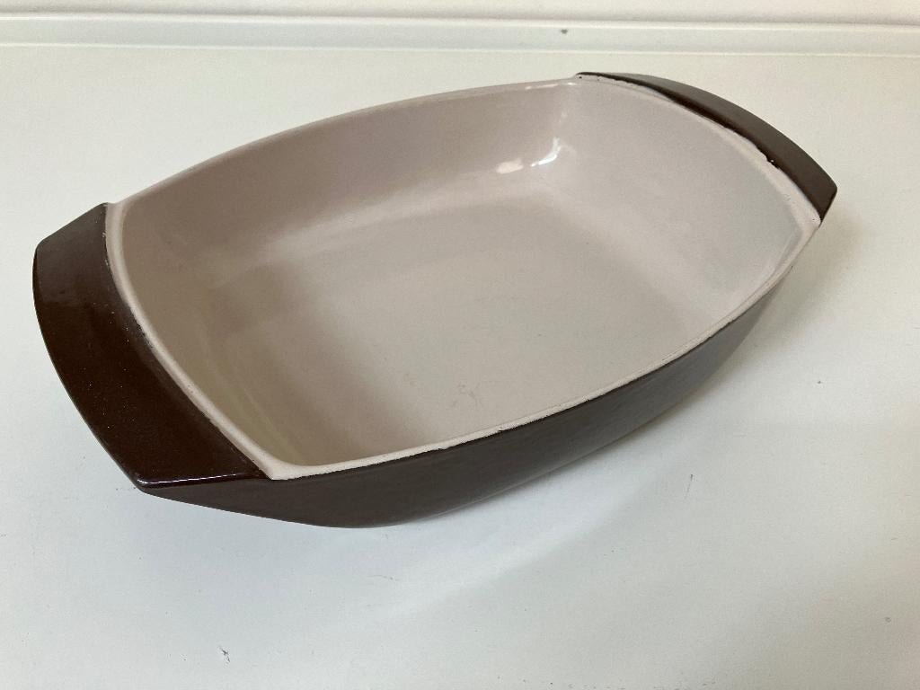 Le Creuset ovenschaal design Raymond Loewy France gietijzer, Gebruikt, Gietijzer, Ophalen of Verzenden, Keramische plaat
