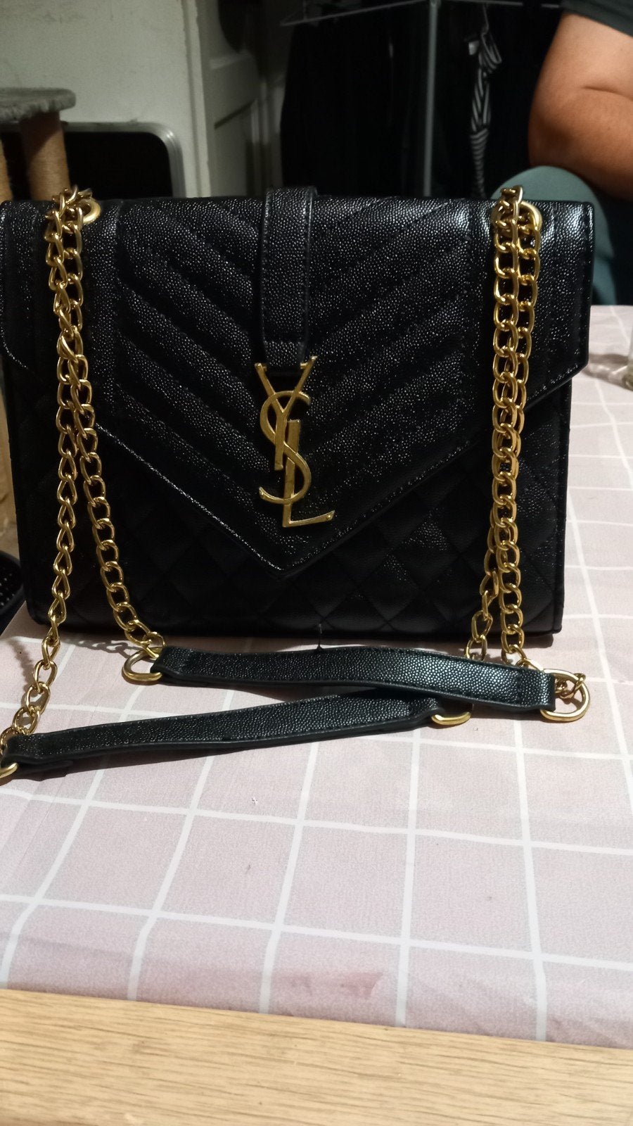 Zwarte YSL-stijl schoudertas met ketting, Ophalen of Verzenden, Zo goed als nieuw, Zwart, Schoudertasje