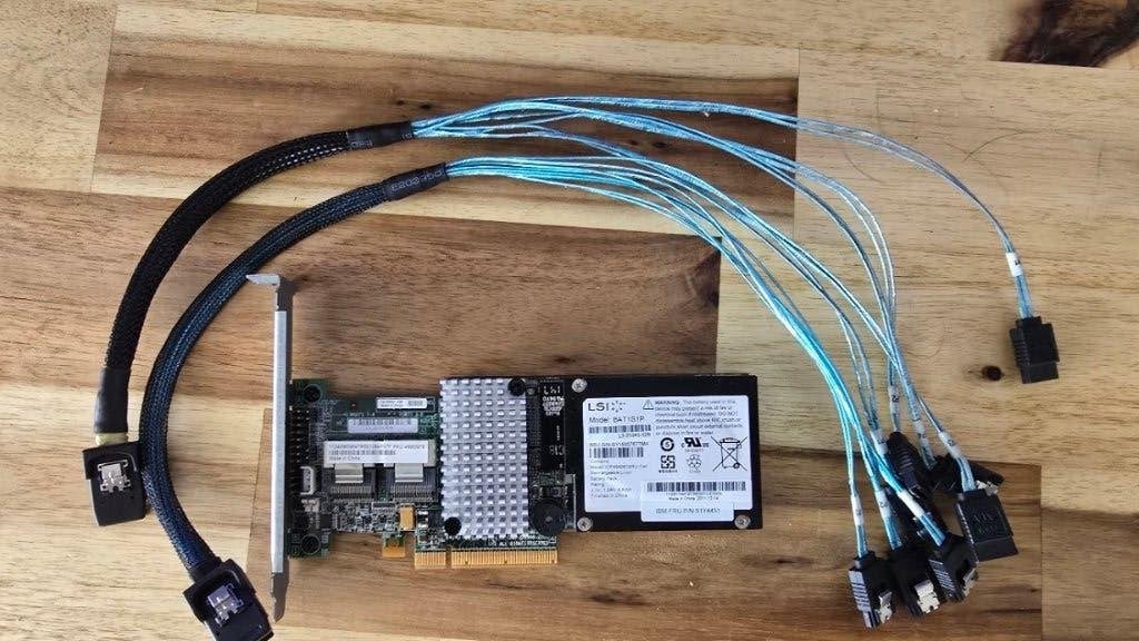 IBM ServeRAID M5014 / LSI MegaRAID 9260-8, Intern, Gebruikt, Half height, Ophalen of Verzenden