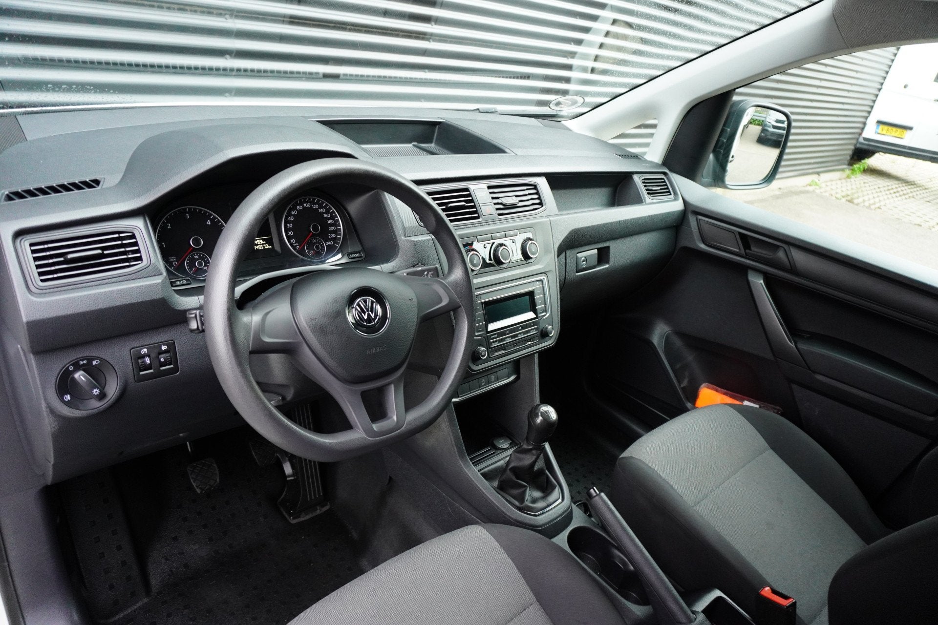 Volkswagen Caddy 102pk L2H1 Maxi Trekhaak Airco Cruise contr, Auto's, Bestelauto's, 4 cilinders, Volkswagen, Wit, 102 pk