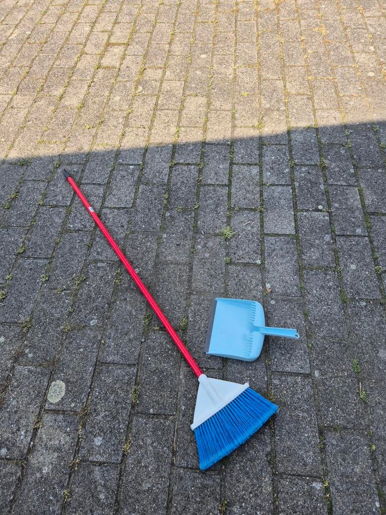 Bezem en blik voor caravan - in prima staat, Ophalen of Verzenden, Zo goed als nieuw