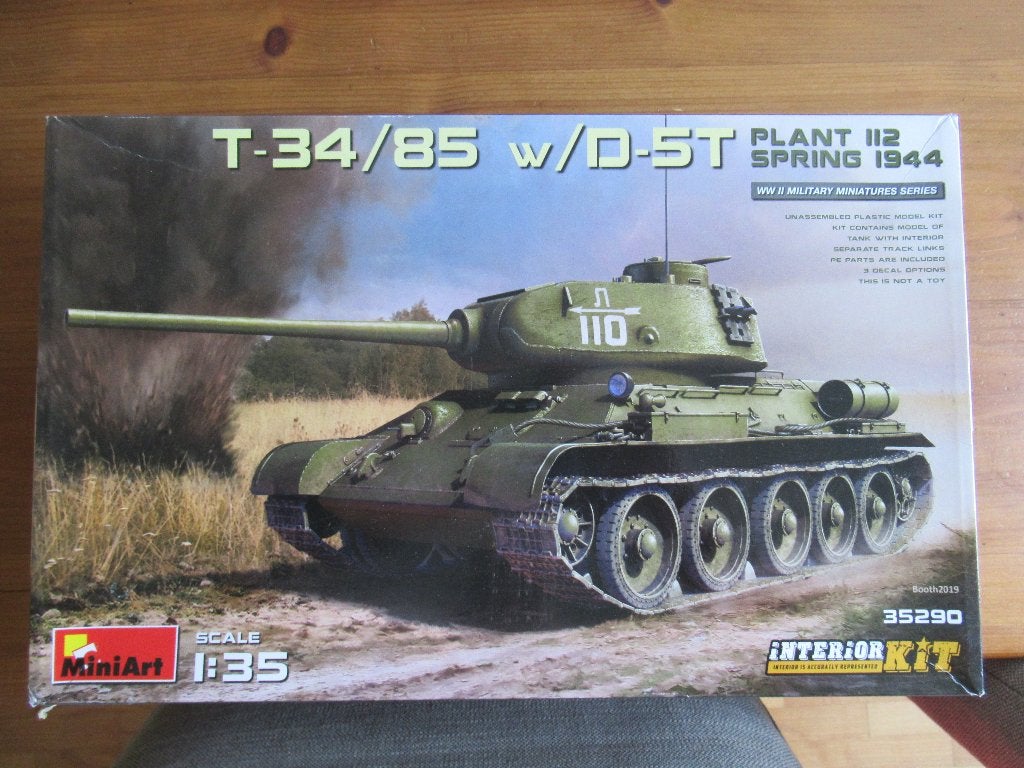 T-34/85 w/D-5T  - full interior (MiniArt 1/35), Hobby en Vrije tijd, Modelbouw | Auto's en Voertuigen, Overige merken, Tank, 1:32 tot 1:50