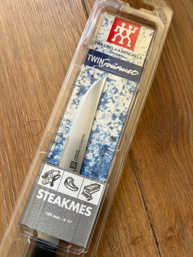 Zwilling - 2 nieuwe steakmessen, Nieuw, Ophalen of Verzenden, Rvs of Chroom, Vaatwasserbestendig