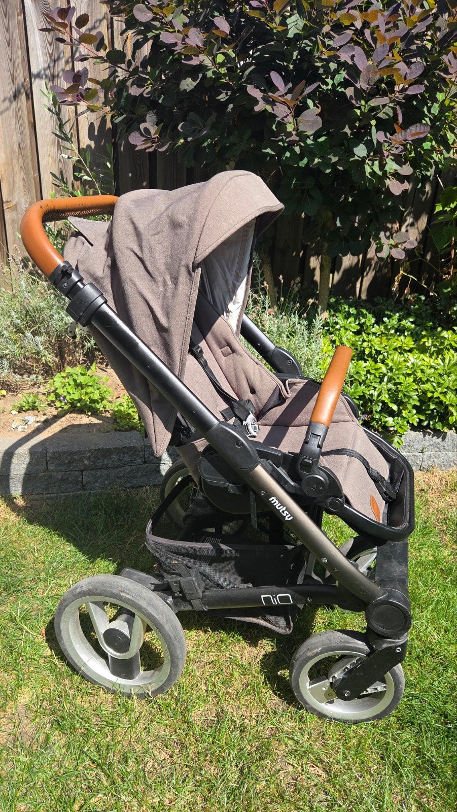 Mutsy Nio Combiwagen met reiswieg en regenhoes, Ophalen, Gebruikt, Combiwagen, Mutsy