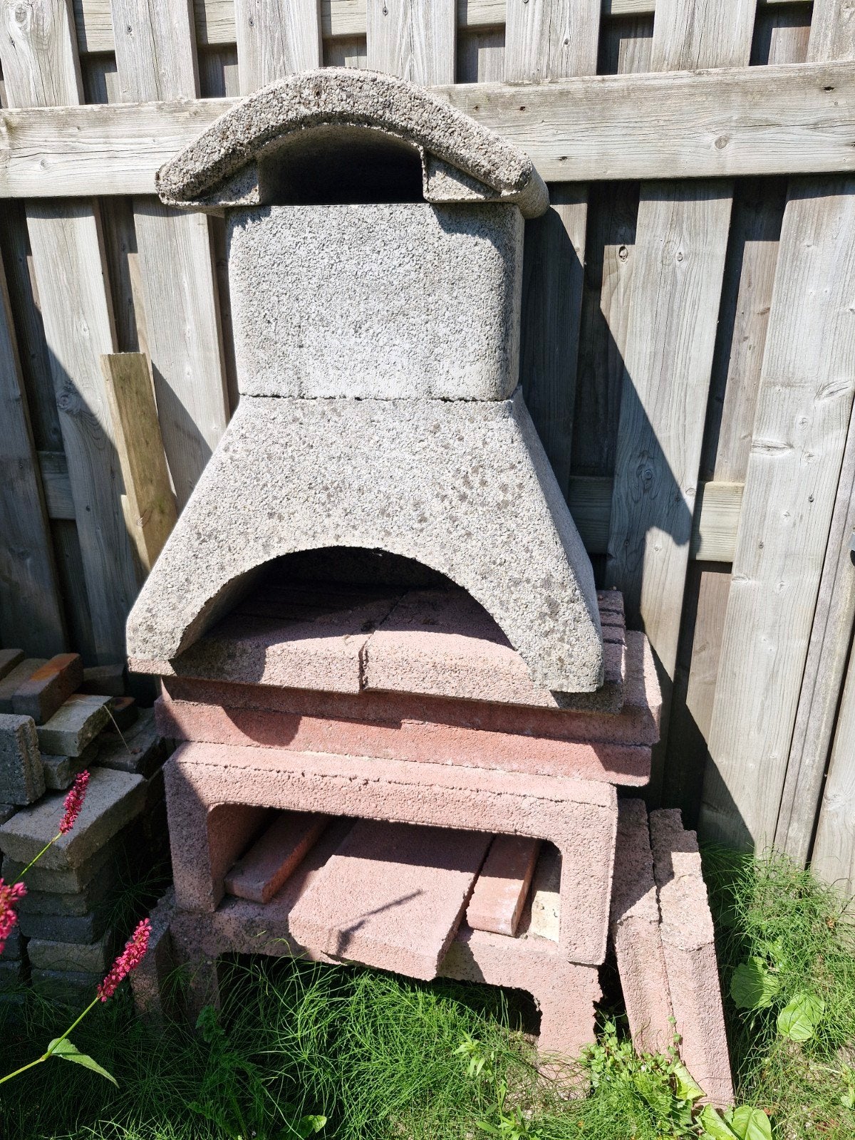 barbeque nog in elkaar te zetten nooit gebruikt, Ophalen, Nieuw